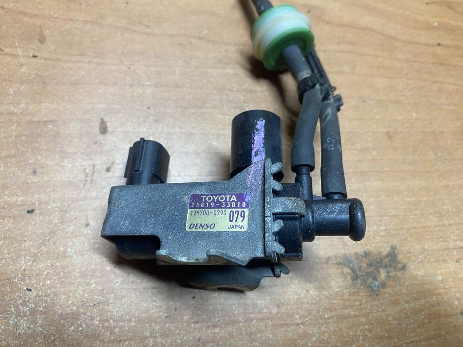 Toyota Avensis T25 2.0 D4D клапан EGR рециркуляции вихлопних газов Той