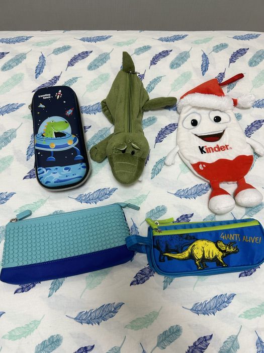 Продам пеналы школьные