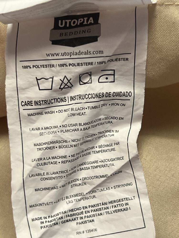 Przescieradlo białe z poliester 180 /200 cm lub beżowe