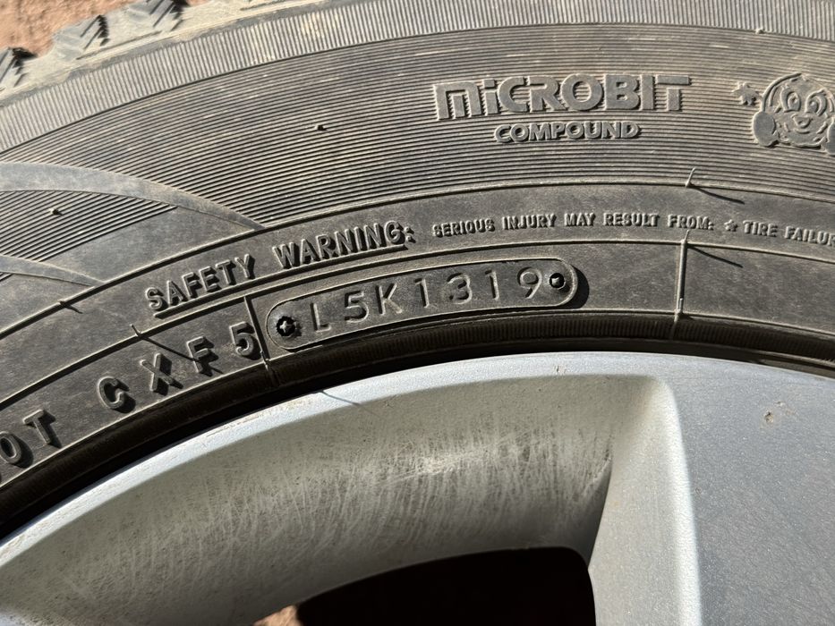 Шини диски R17 225 65 Toyo subaru