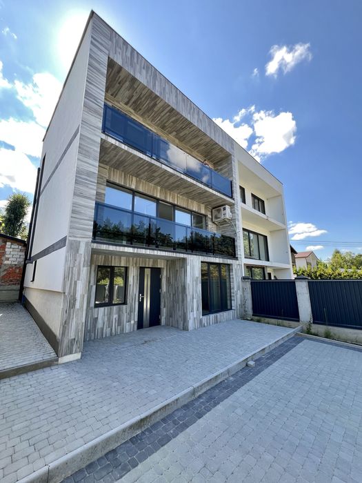 Продаж котедж 3 пов 117м² + ділянка | Будинок в с Поршна поруч Наварія