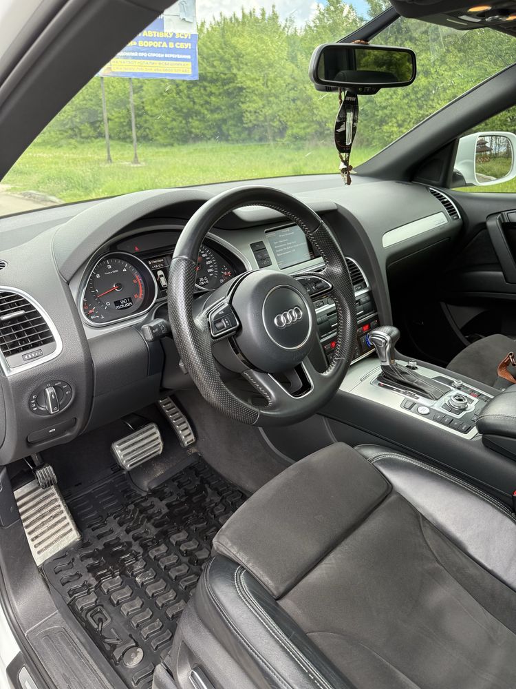 Audi Q7 4.2 tdi s-line в ідеальному стані.