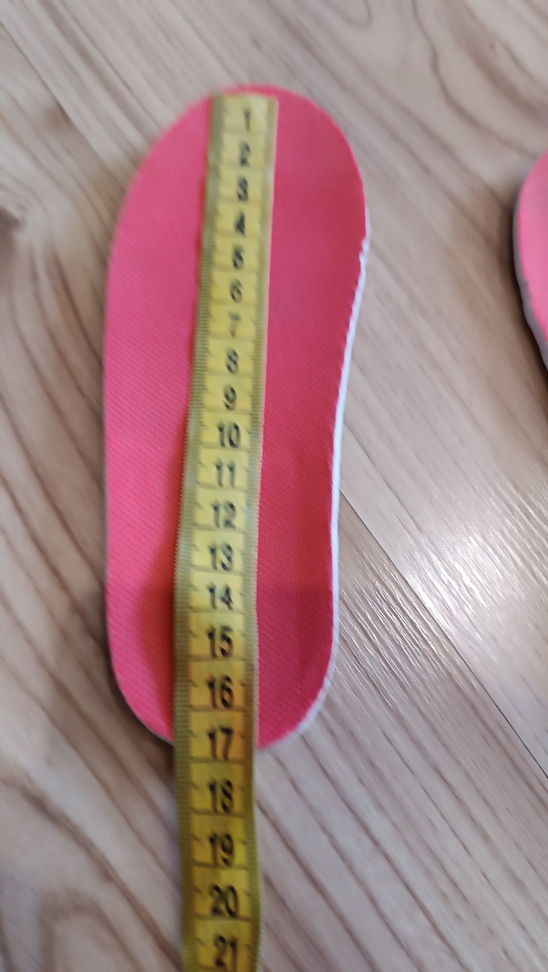 Buty sportowe dla dziewczynki Bejo r..26/27