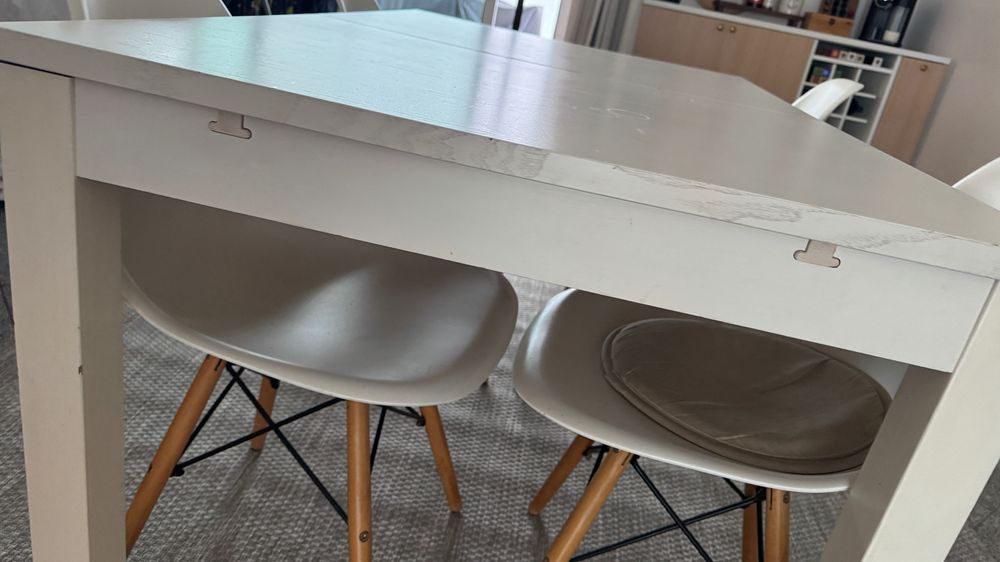 Mesa jantar extensível ikea  140-220