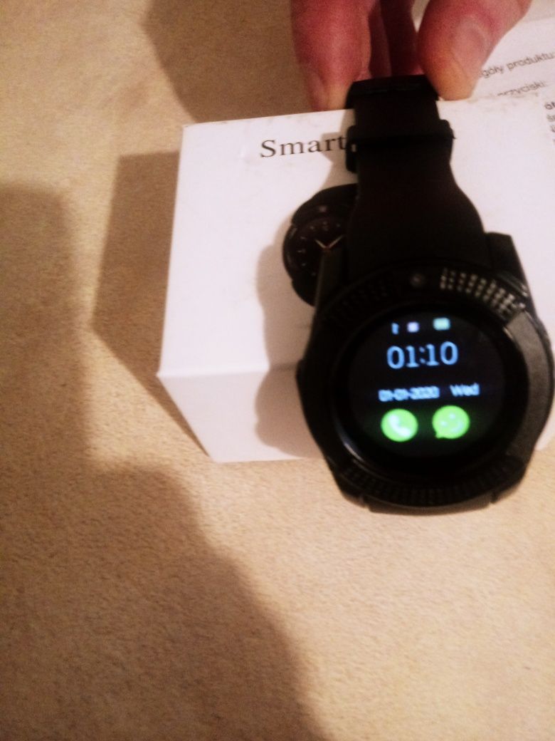 Smartwatch " v 8"