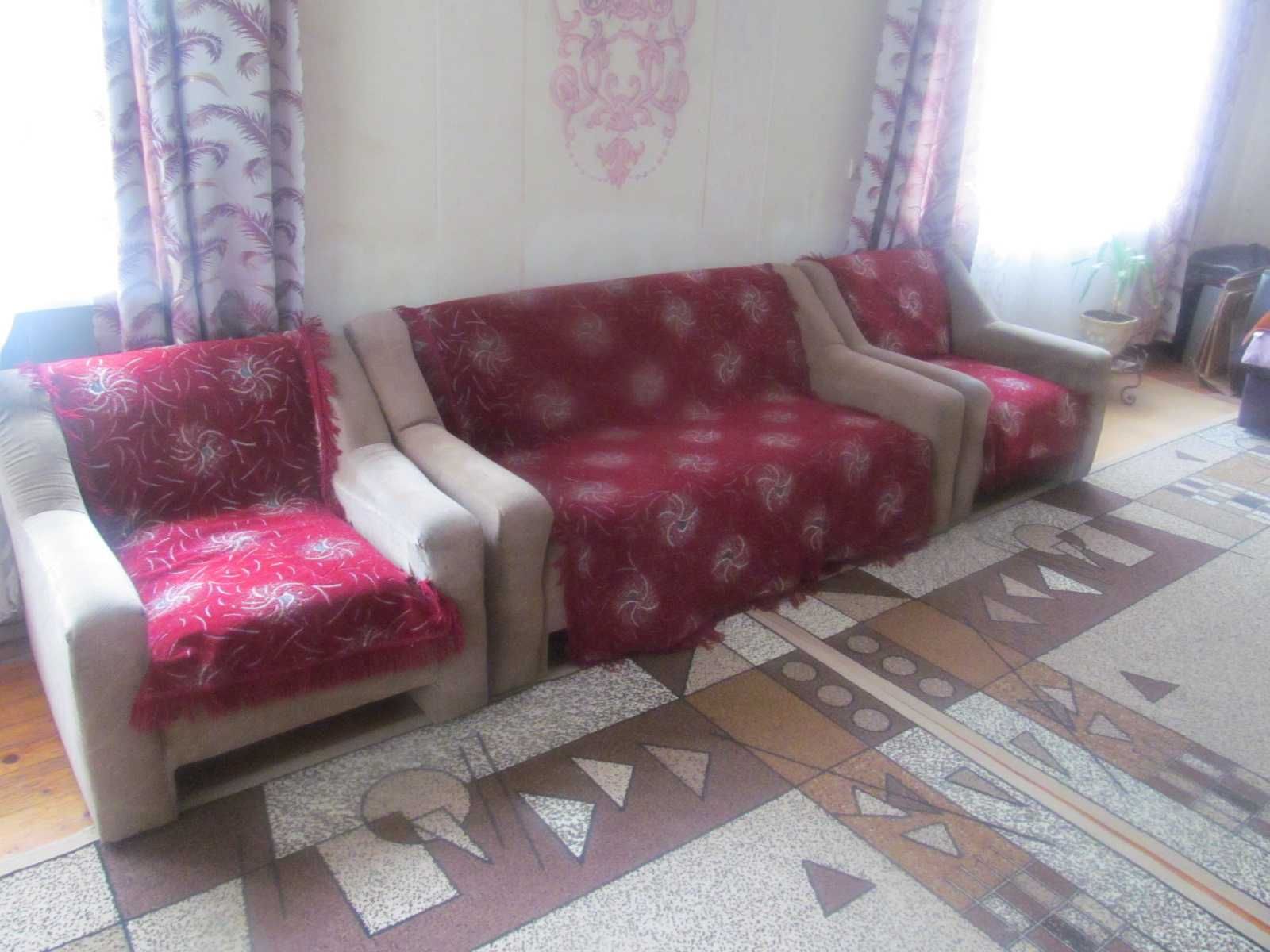 Меблі мякі - диван та 2 крісла
