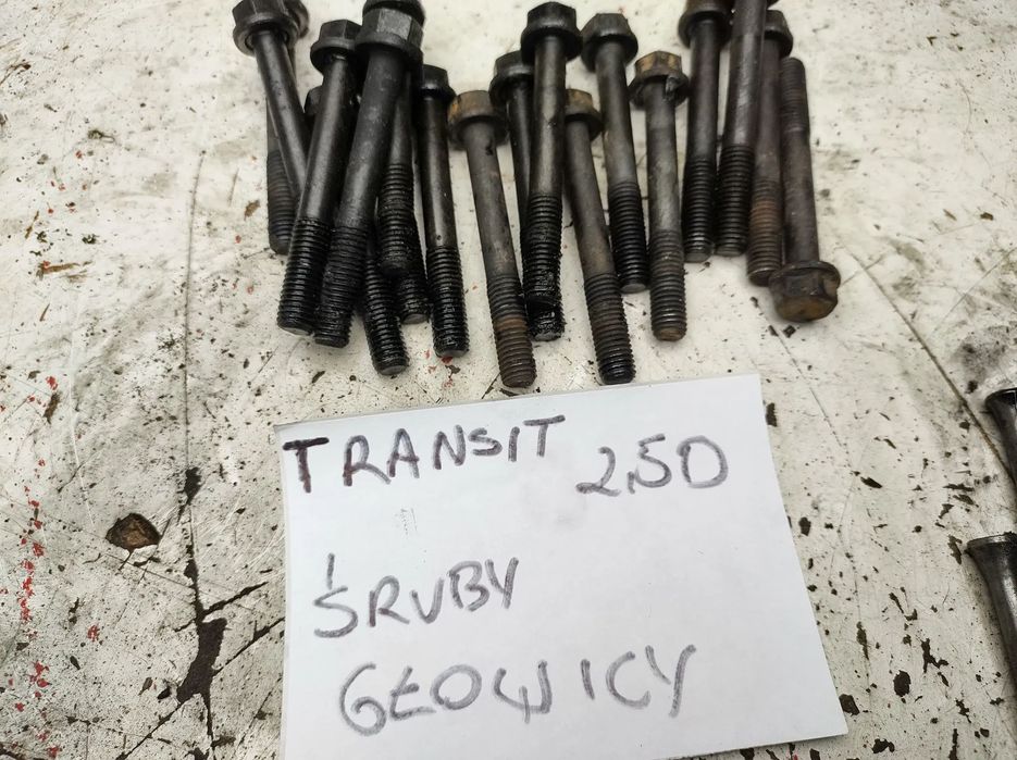 Ford Transit 2,5d 2,5td  śruba głowicy śruby