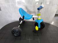 Triciclo de criança