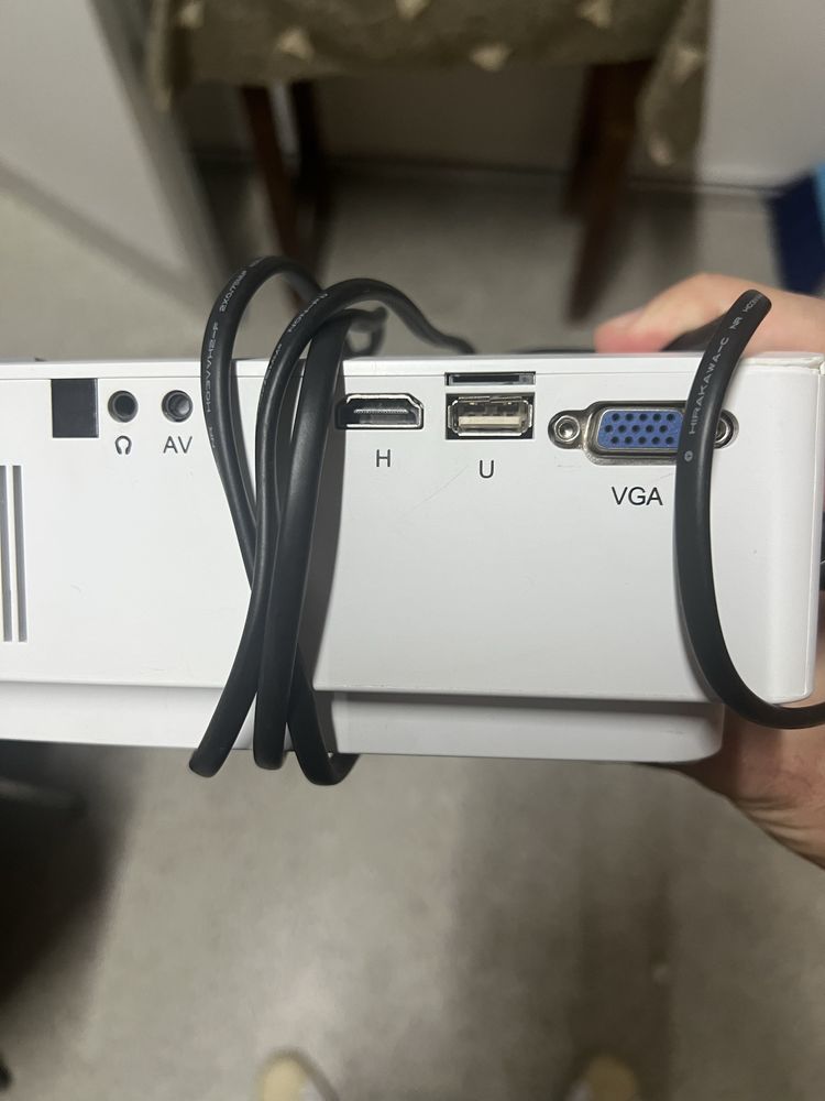 Alfawise A8 Smart Projector