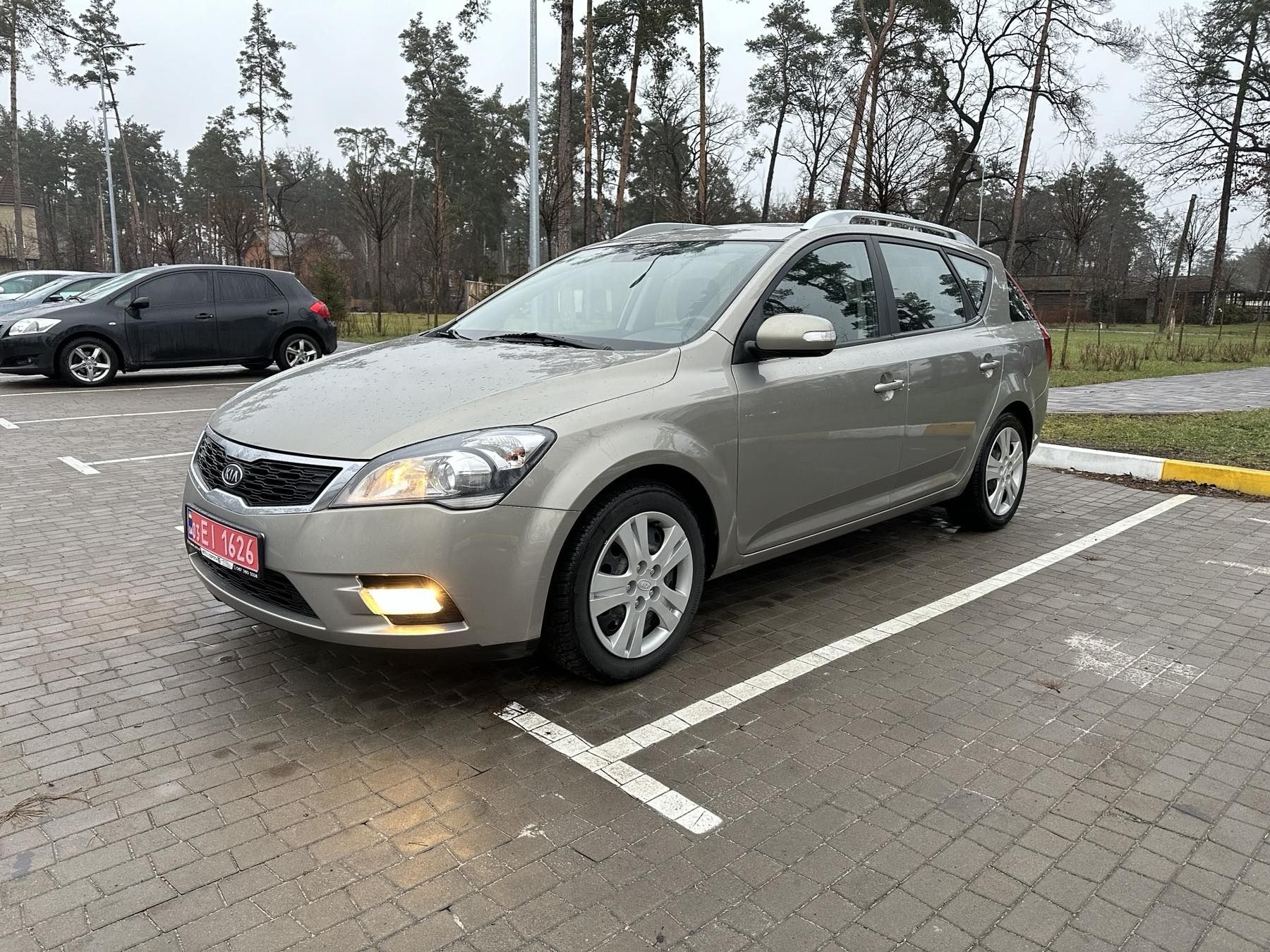 Автомобіль Kia Ceed SW