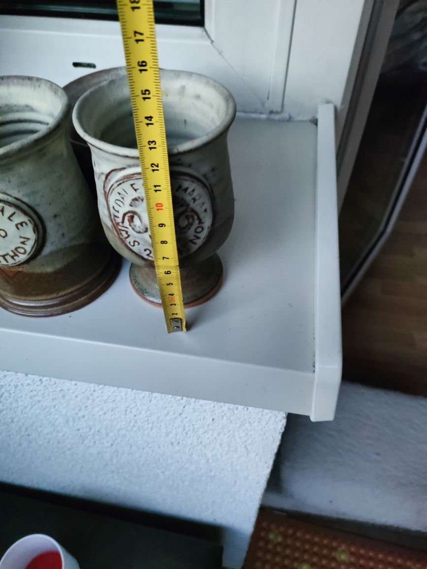 Ceramiczne stare puchary