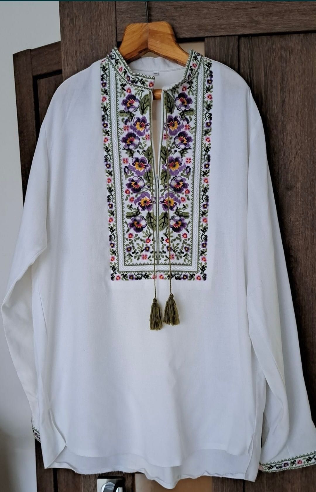 Вишита сорочка чоловіча