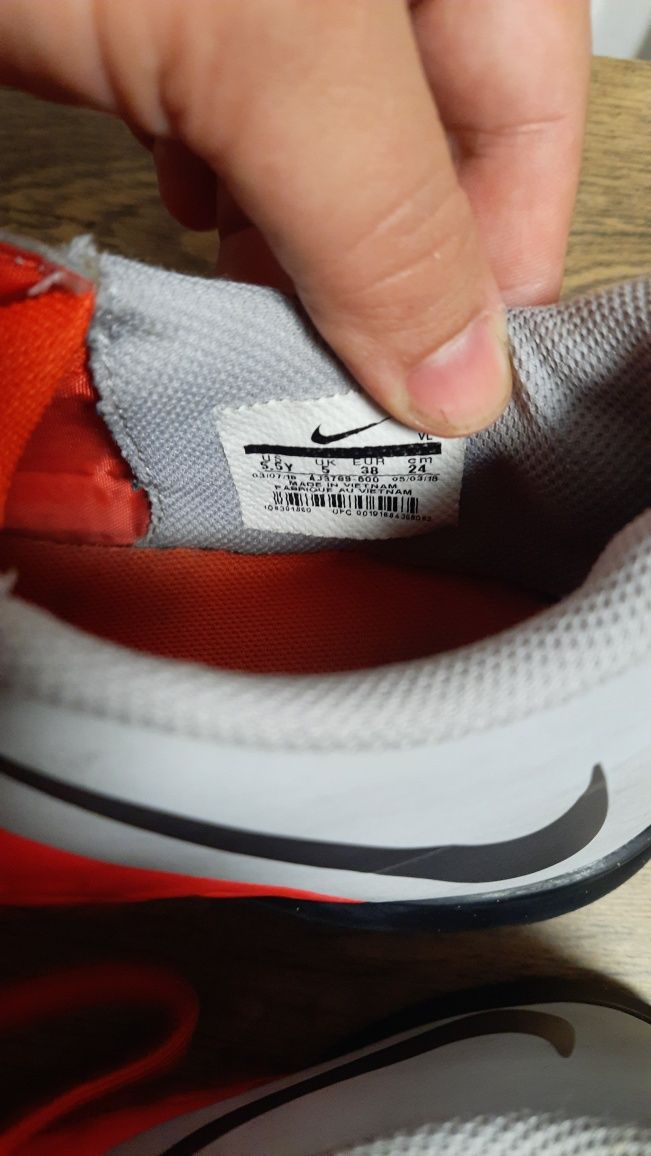 Buty Nike Harpervenon rozmiar 38