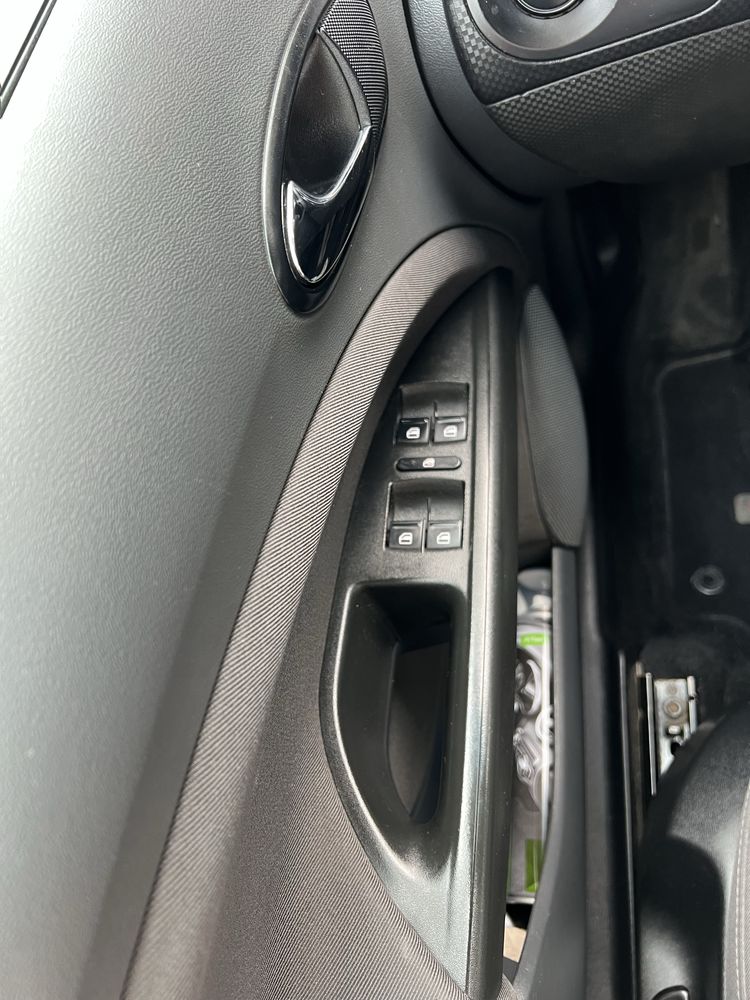 Seat Toledo 2008 рік, 1.6 газ/бензин