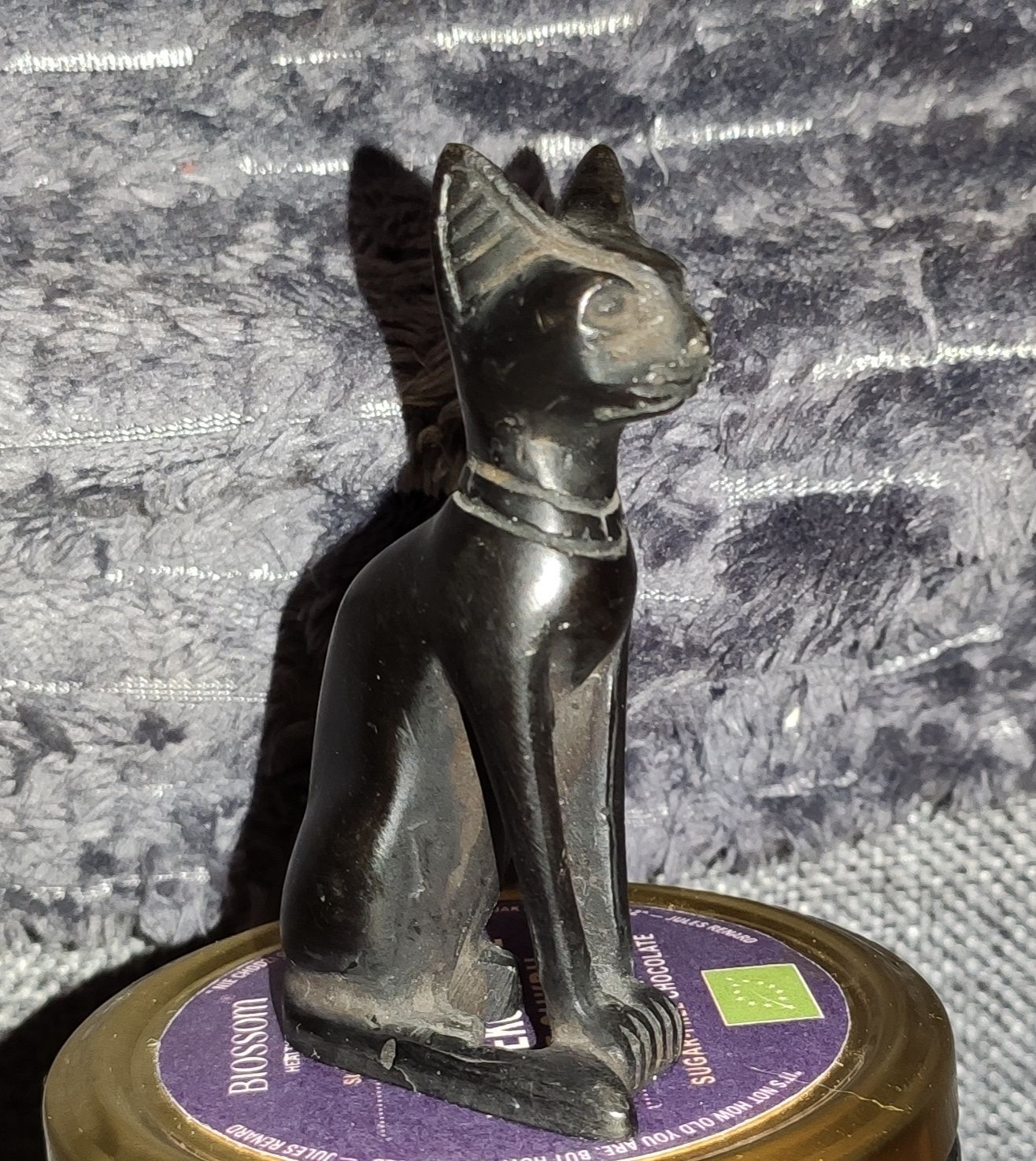 Kot egipski Bastet popiersie bogini kotów czarna figurka