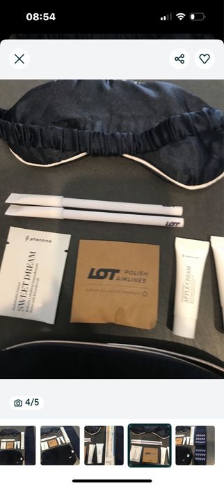 Zestaw gadzetow z klasy biznes PLL LOT