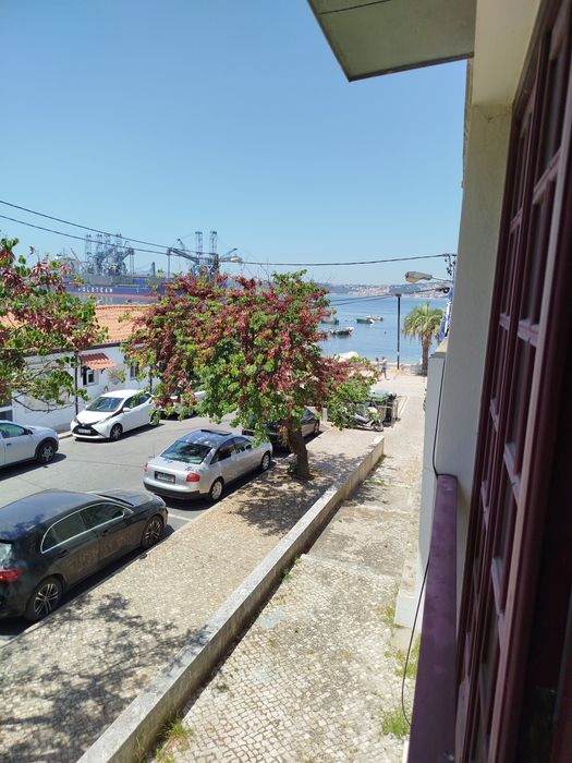 T1 na Trafaria em moradia