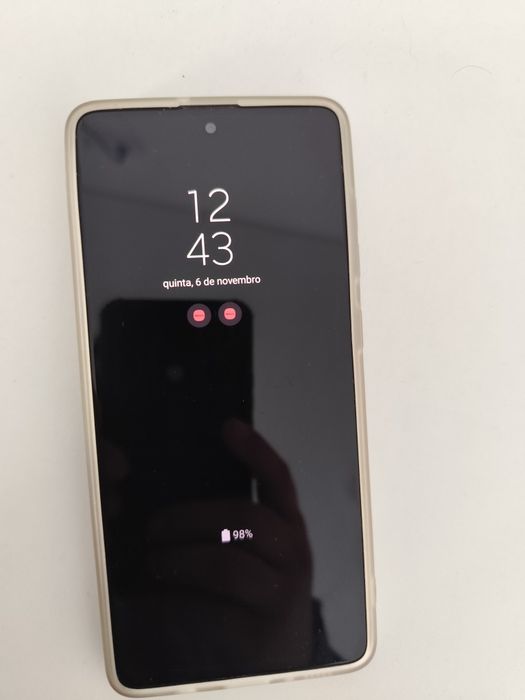 Samsung Galaxy A71 + Smartwatch Galaxy Watch 3