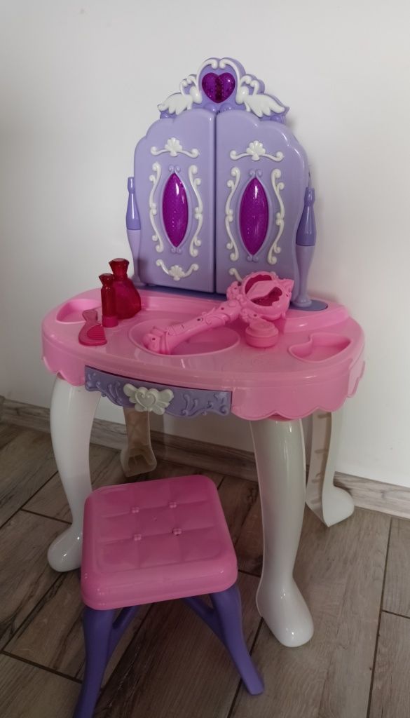 Toaletka fioletowa otwierane lustro taborecik ksieżniczki NOWE !