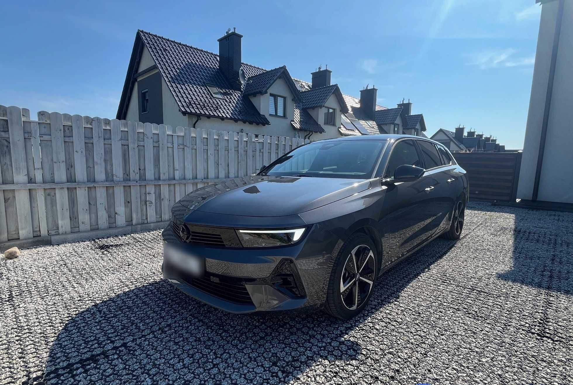 Wypożyczalnia - Wynajem aut, Lotnisko, Trójmiasto, Opel Astra 2025