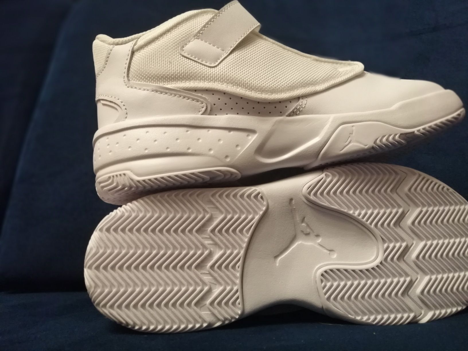 Buty Nike Jordan Flight Białe Nowe rozmiar 35