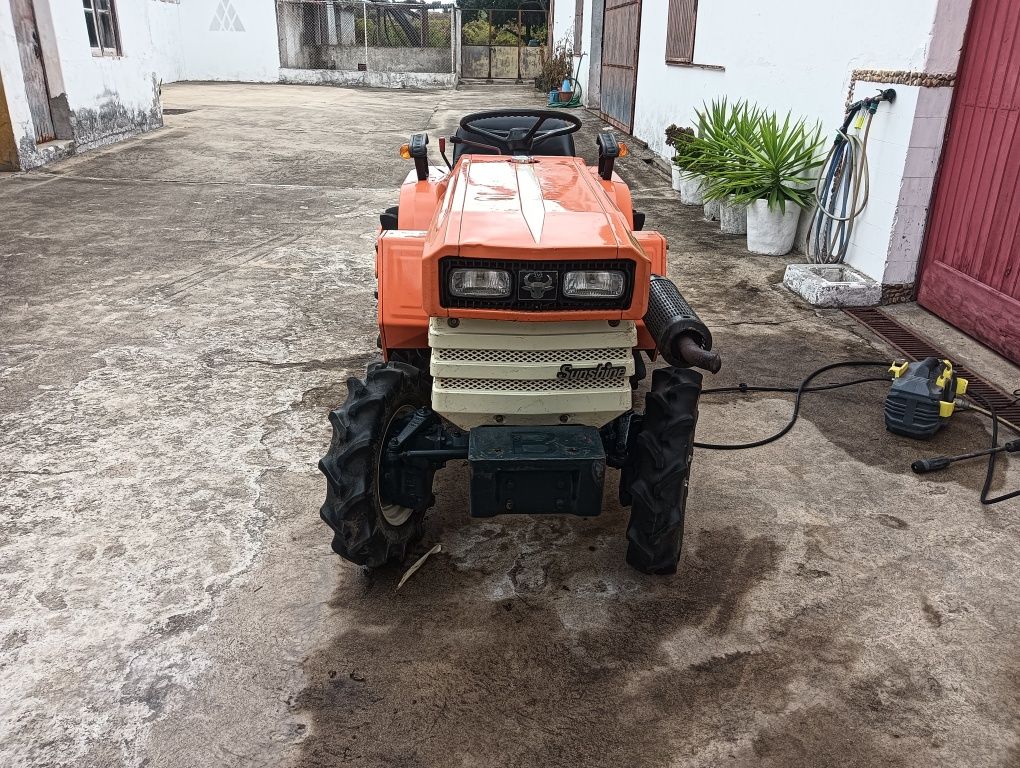 Tractor Kubota 4x4 Impecável,mais Pulverizador