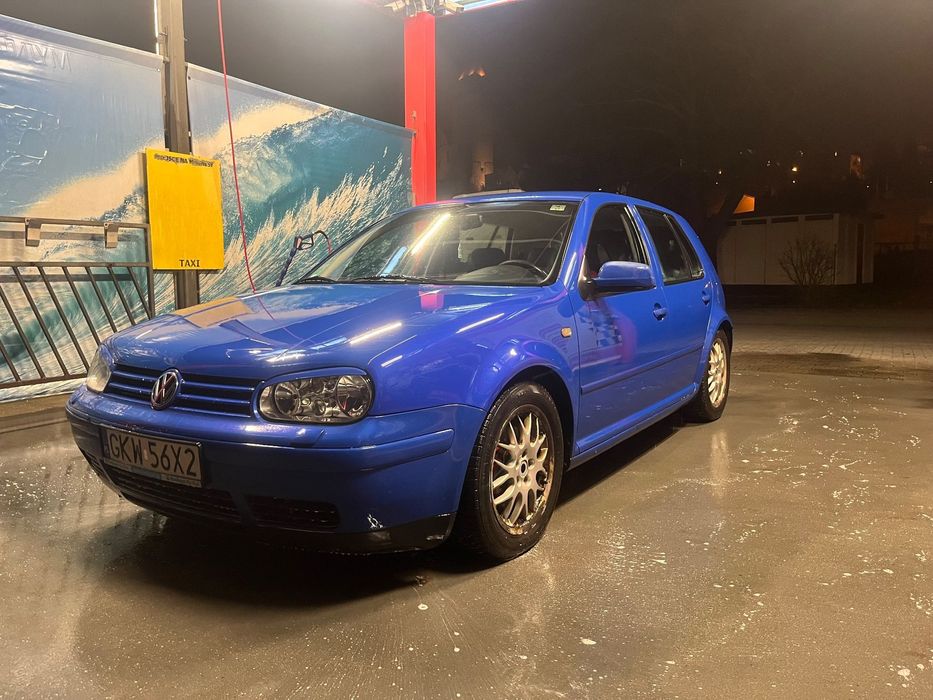 Volkswagen Golf Volkswagen Golf IV 2.3 Benzyna