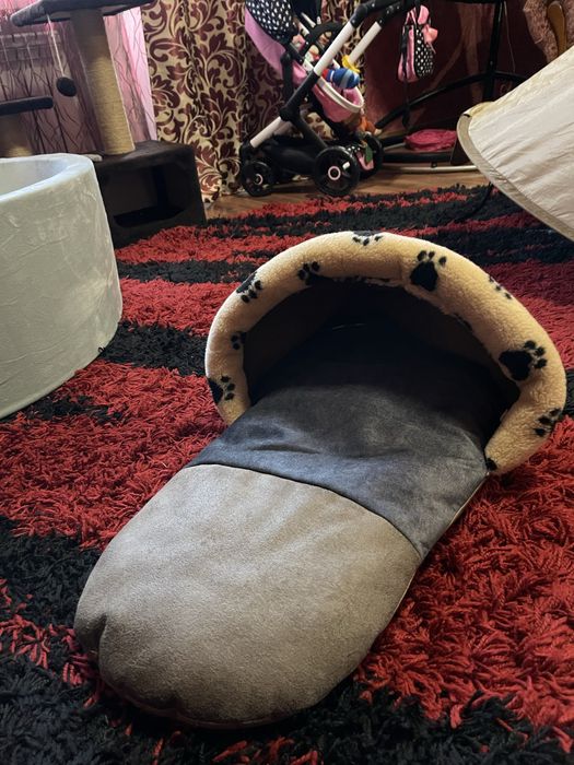 Лежанка для котів, маленьких собак