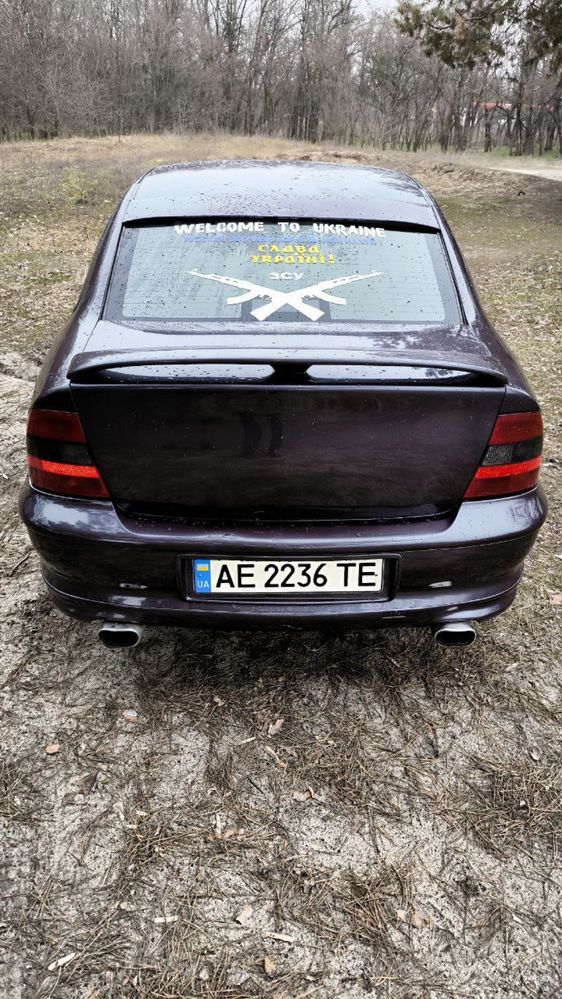 Opel vectra 2,5.1997