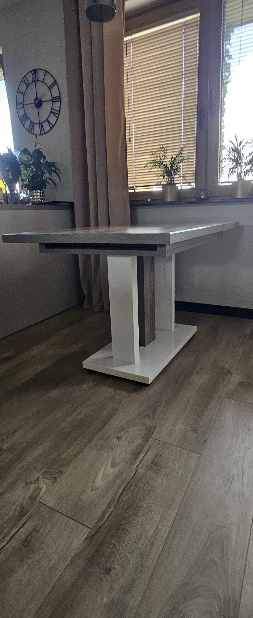 Stół do jadalni,  do salonu