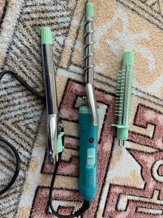 Фен з насадками для накрутки і укладки волосся