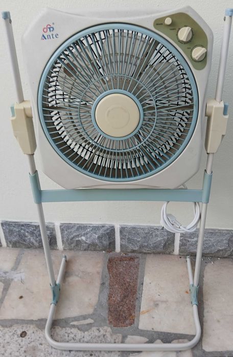 Ventilador de pé