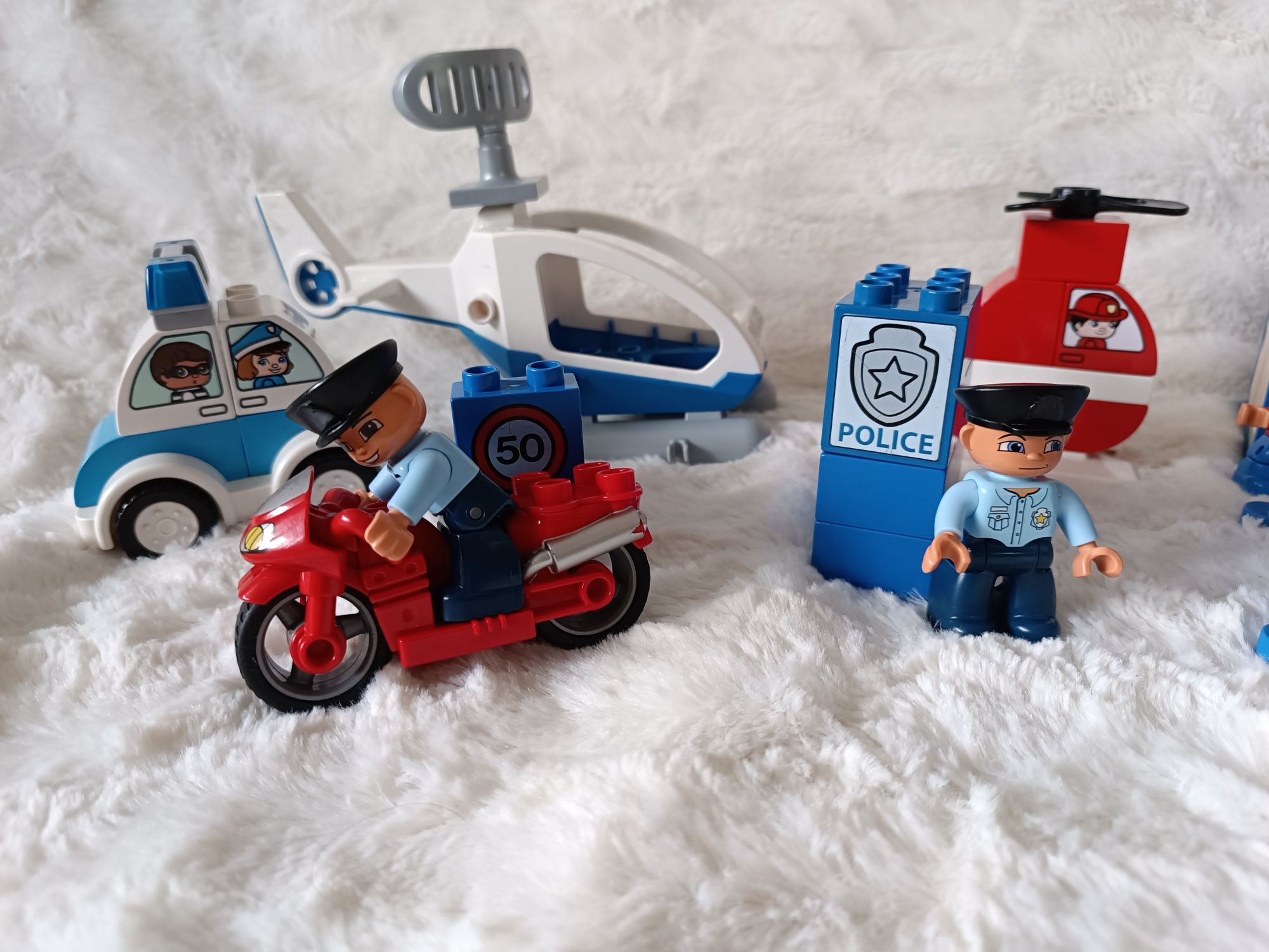Zestaw klocki LEGO Duplo policja straż pożarna wóz komisariat ludziki