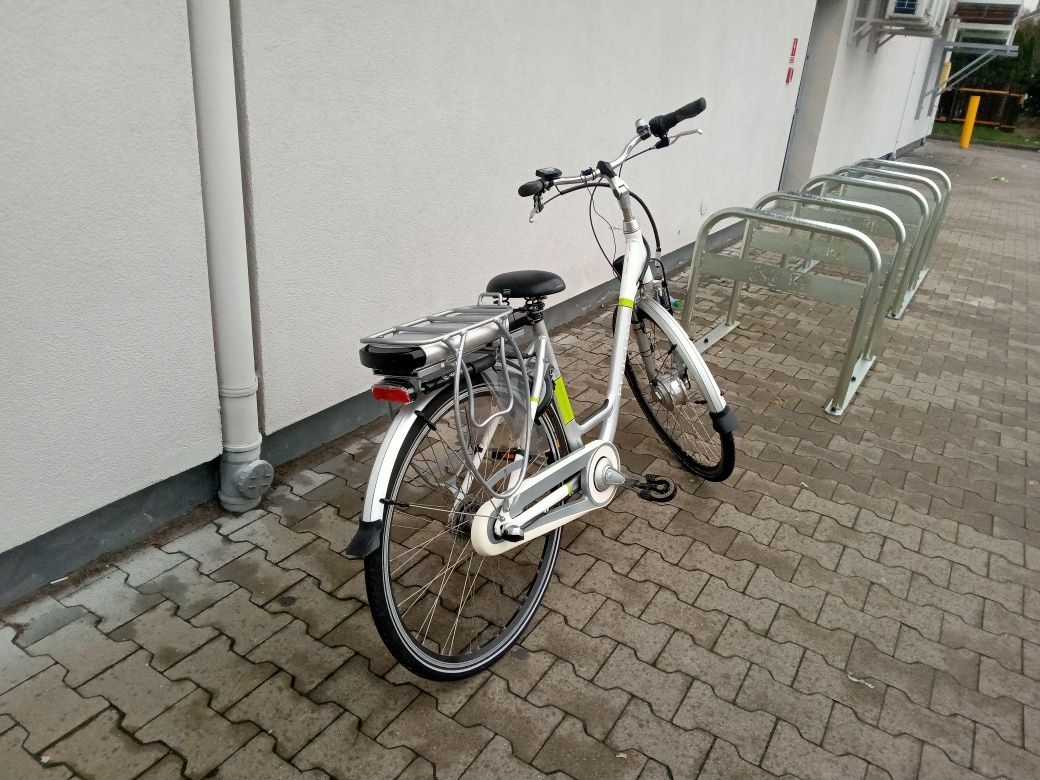 Sprzedam rower elektryczny Peugeot.