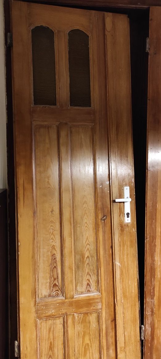 Drzwi drewniane kamienica zabytek dwa komplety