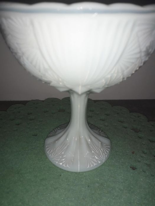 Cukiernica pucharek wachlarze biel lattimo Ząbkowice