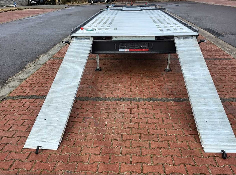Laweta na 2 auta 8,5 x 2,1 m DMC 3500 kg.