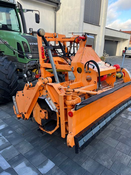 Zamiataka Wirnikowa blust Plug