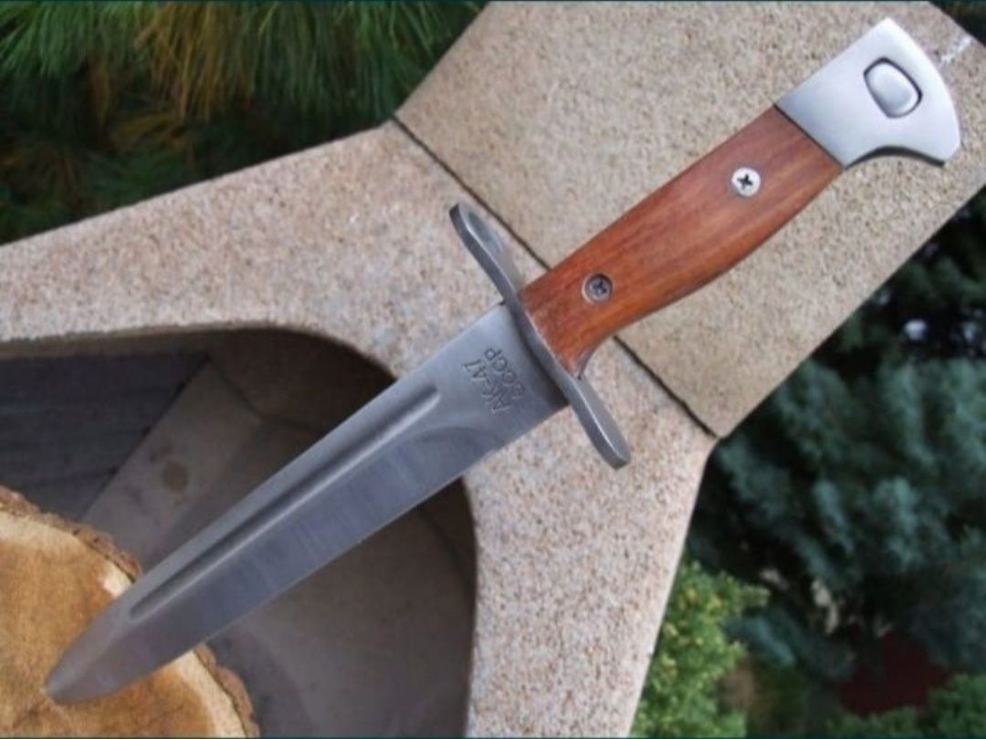 Nóż bagnet AK47 CCCP 26 cm z pokrowcem sztylet Finka