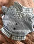 Roupa de cão pequeno