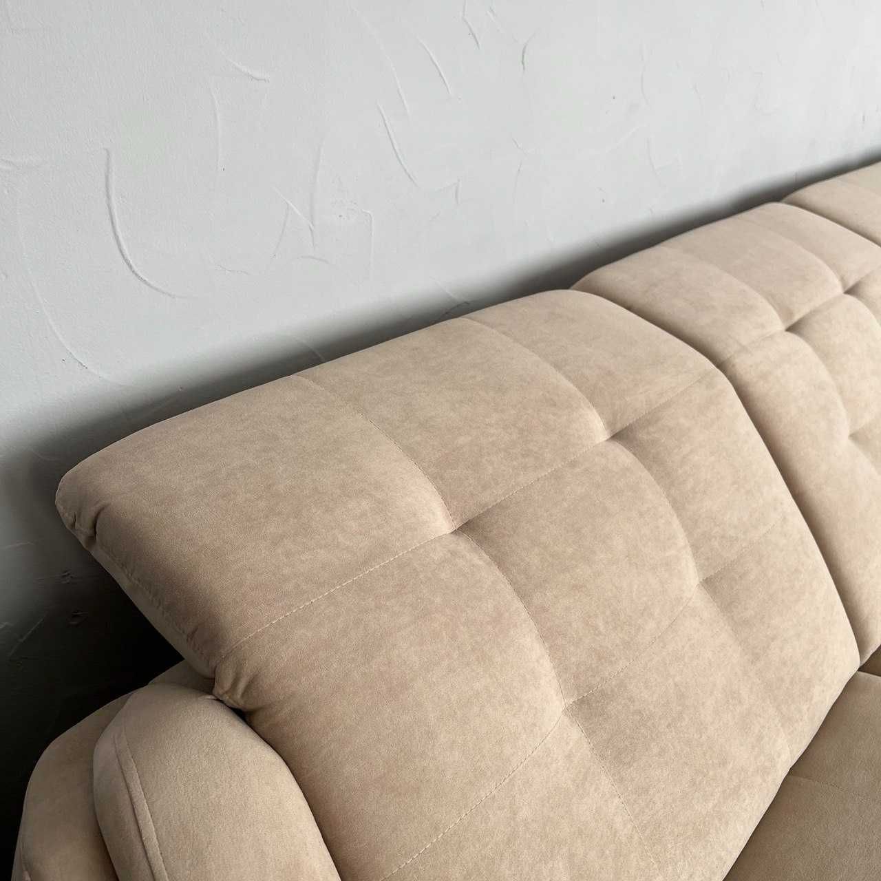 Новий великий розкладний кутовий диван