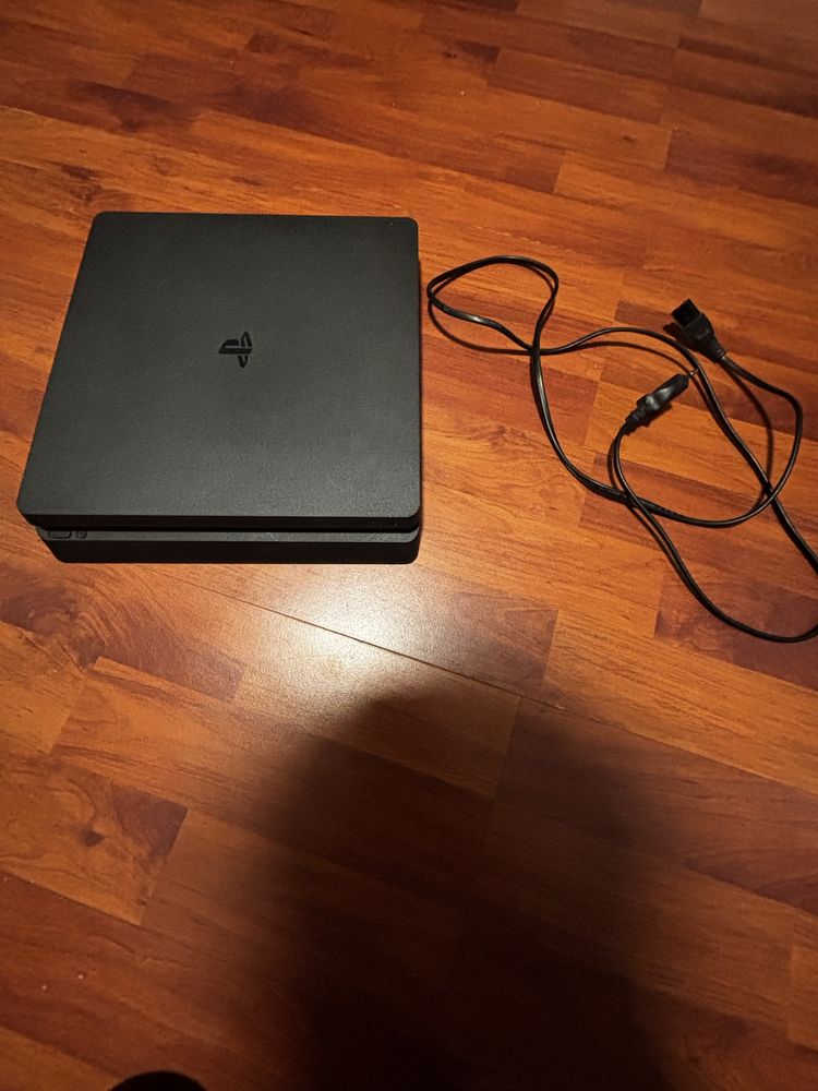 PlayStation 4 Slim