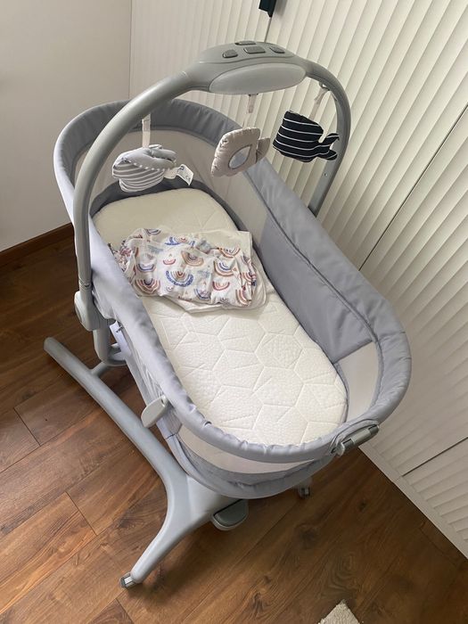 Chicco baby hug air łóżeczko dostawka krzesełko