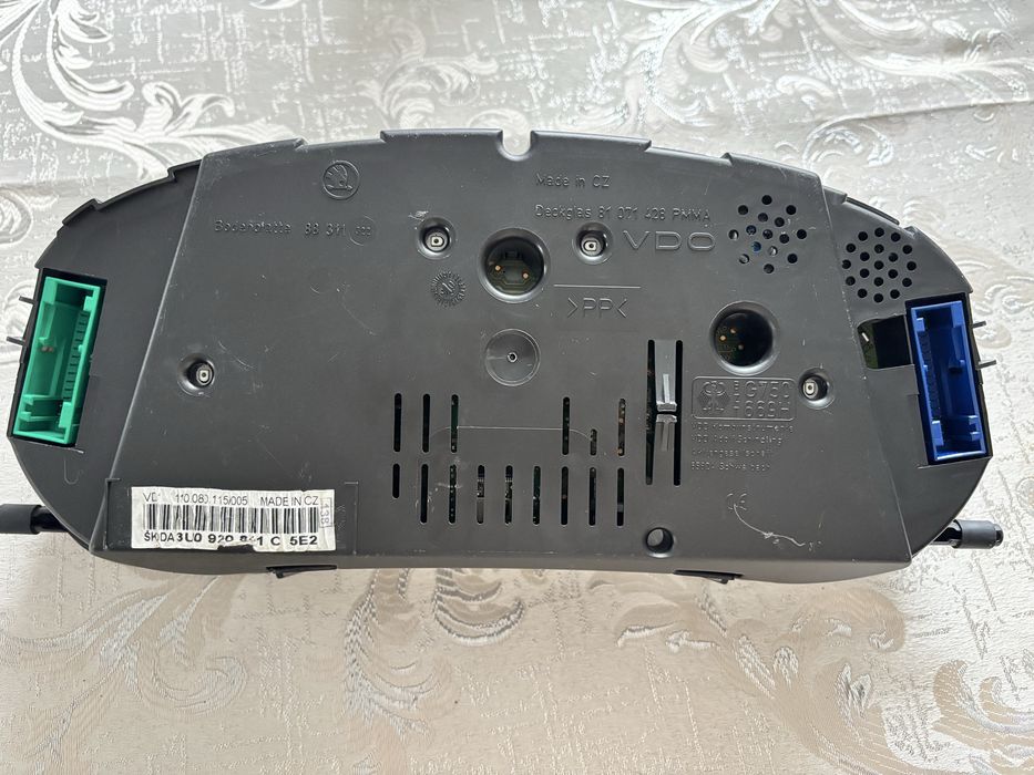 Приборна панель Skoda Octavia Tour Maxi-Dot з дисплеєм