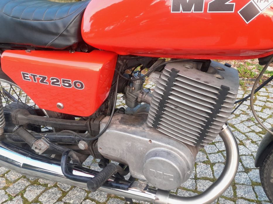Mz etz 250 z dokumentami do jazdy