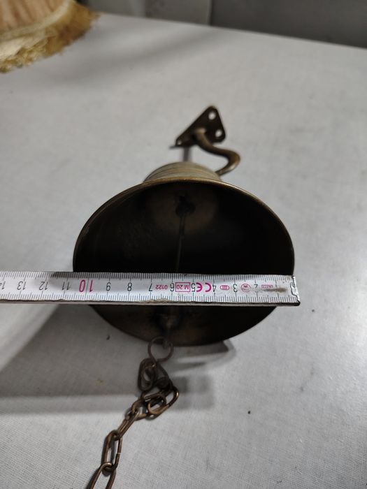 Mosiężny dzwon ścienny