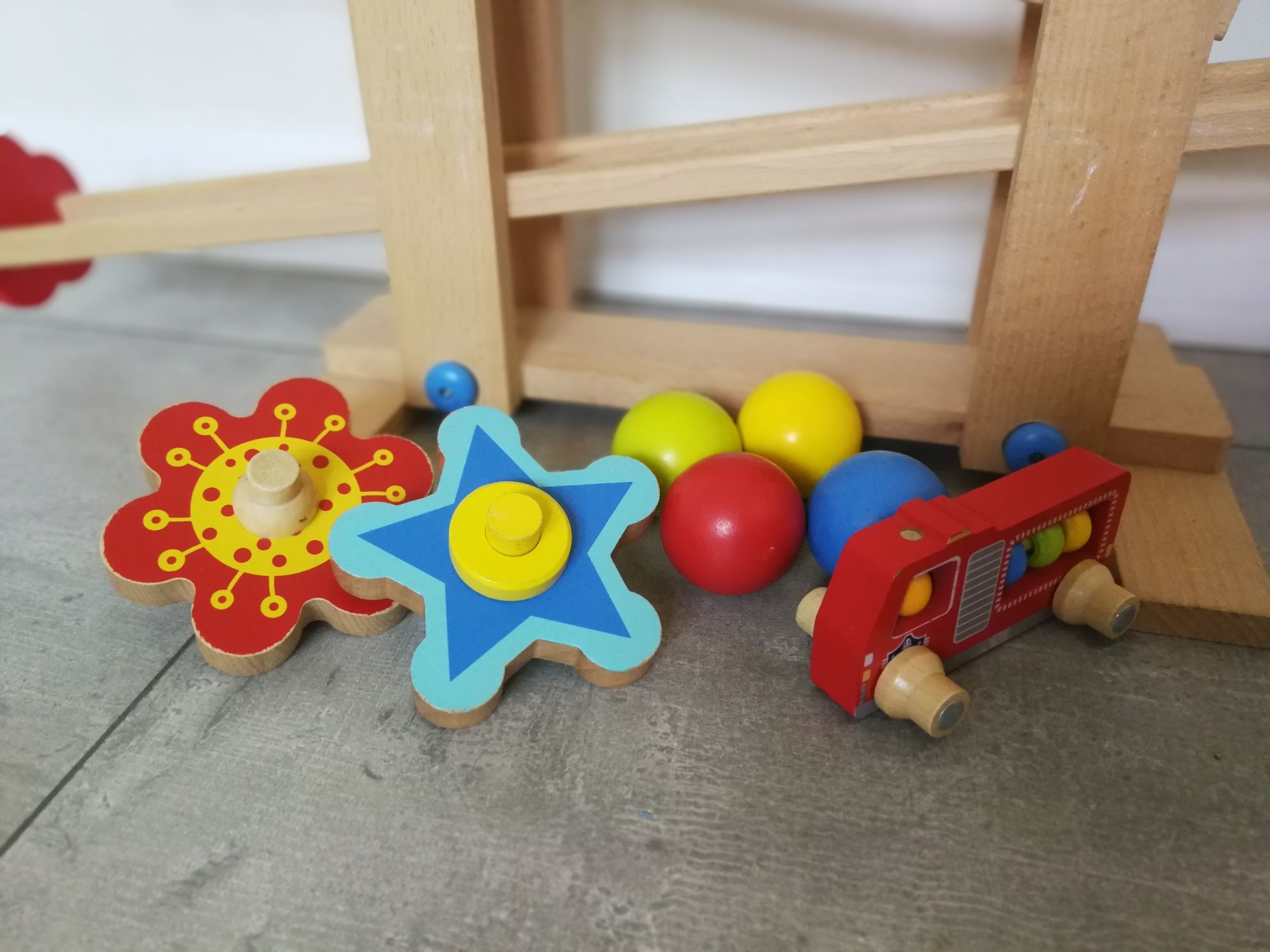 Kulodrom, drewniany tor kulkowy Playtive