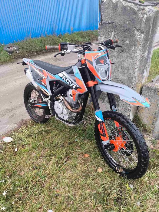 Мото kovi advanc