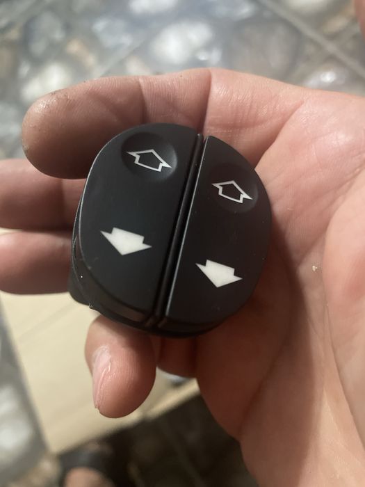 Кнопка склопідіймача Ford Fiesta Fusion KA Puma Transit вантажівок