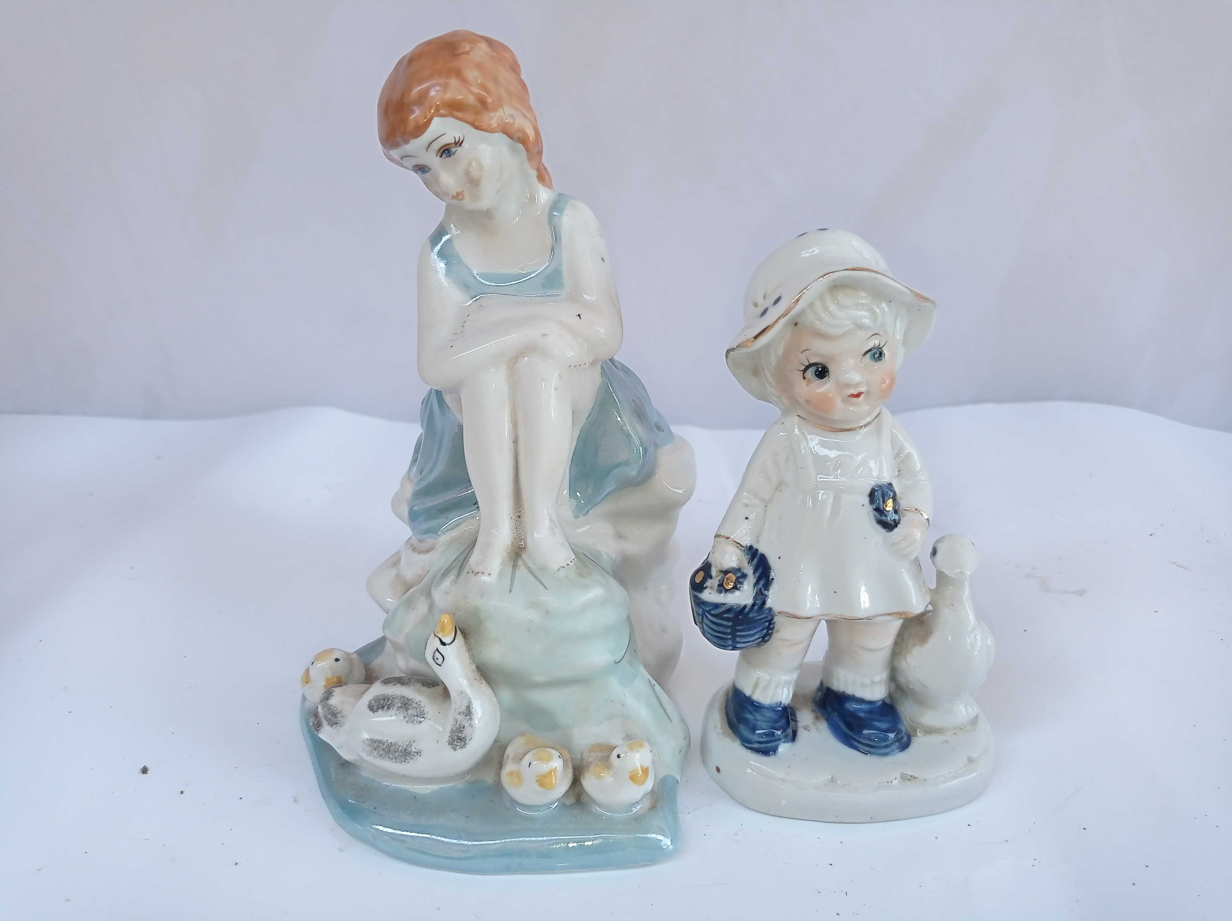 Piękne stare figurki - łabędzie - porcelana.